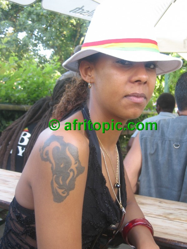 ../Images/Summerjam2005 002.jpg